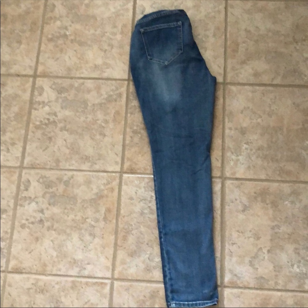 Jessica Simpson maternity Jean skinny large